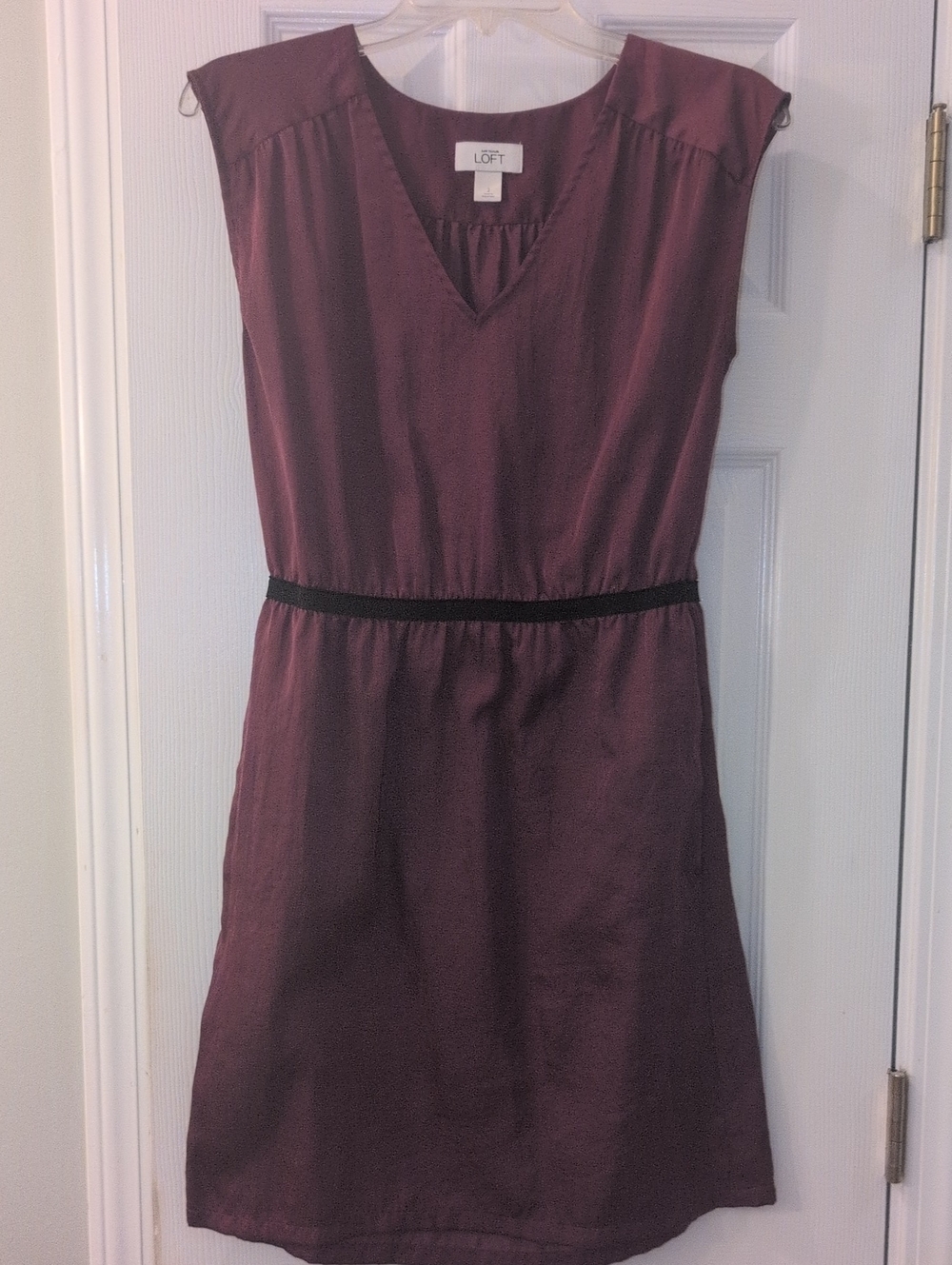 LOFT Plum V-Neck Midi Dress with Black Waist Detail and Pockets